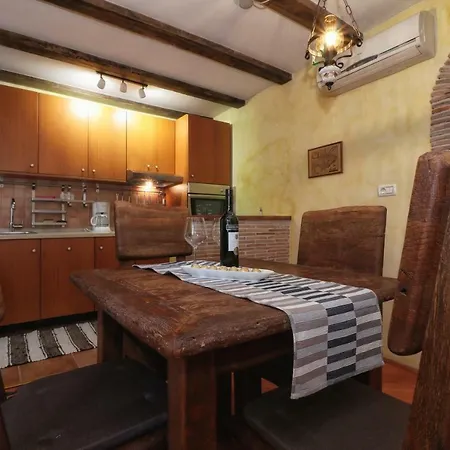 Superb Townhouse Montalbano Rovinj